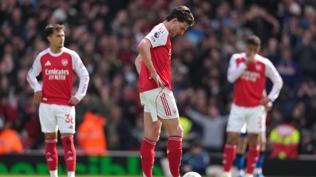 Arsenal yara ald�, Manchester City umutland�!