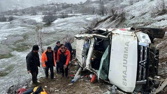 Artvin'de ambulans kazası! Ölü ve yaralılar var