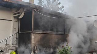 Bal�kesir'de yang�n facias�: 1 ki�i �ld�