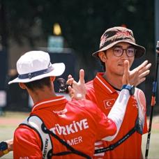 Millilerden, Ok�uluk D�nya Kupas�'nda 2 g�m�� ve 1 bronz madalya!