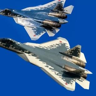 14 adet Su-57 sava� u�a�� havaliman�na geldi
