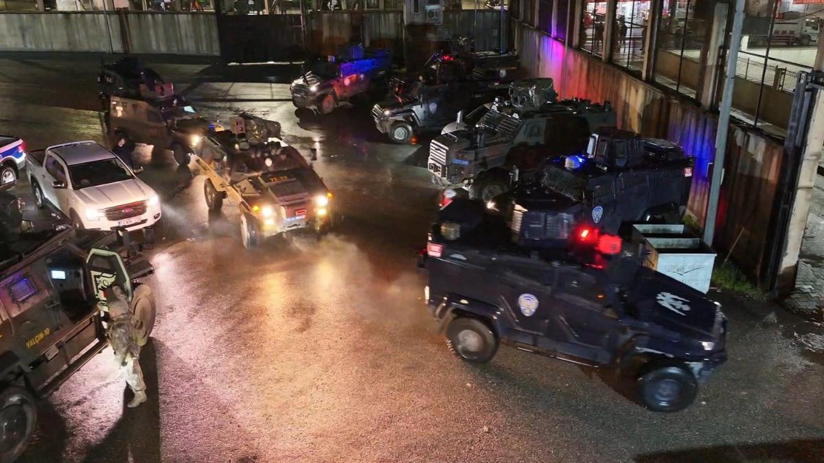 ��rnak ve Kocaeli'deki DEA� operasyonunda 4 ki�i tutukland�