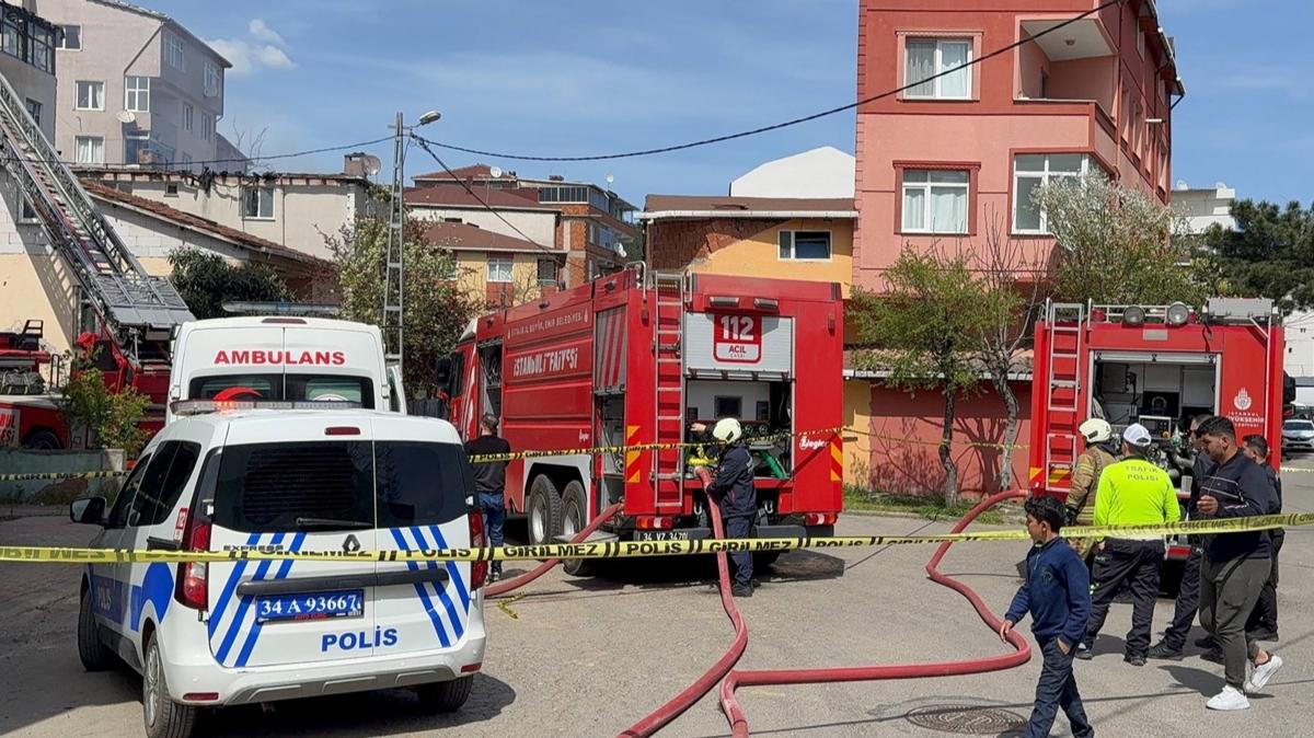 Sultanbeyli'de iki binada yang�n: Hasar olu�turan yang�n s�nd�r�ld�