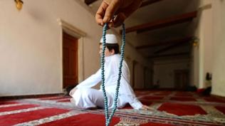 T�rkiye i�in ezber bozan rapor: Ateizm ve deizm san�ld��� gibi yayg�n de�il