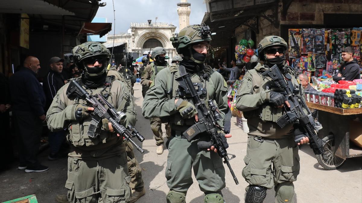 Bat� �eria'da i�galci �srail zulm�: Filistinli i��iler g�zalt�nda