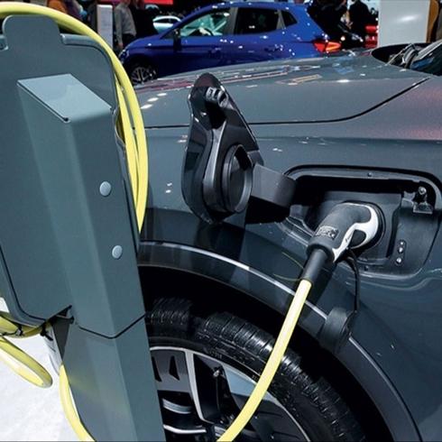 Avrupa'da elektrikli ara� sat��lar� rekor k�rd�