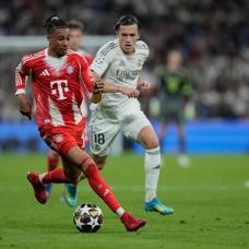 Luis Figo'dan Olise'ye �vg�: B�yle devam ederse Ballon d'Or aday� olacakt�r