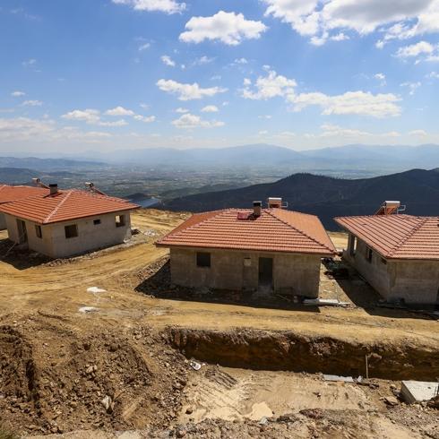 �demi�'te yang�n�n yaralar� sar�l�yor: Teslim i�in geri say�m ba�lad�