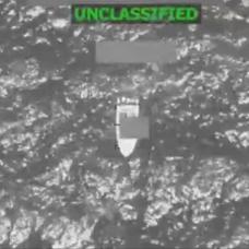 ABD bir tekneye daha sald�rd�