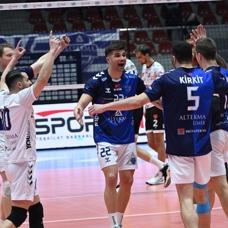 Altekma'n�n konu�u �stanbul Gen�lik