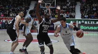 Beşiktaş GAİN-Aliağa Petkimspor maçı ertelendi