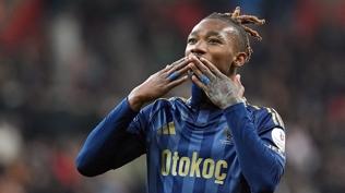 Fenerbah�e'de Nene r�zgar�!