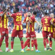 Göztepe'de iç saha krizi derinleşiyor: 5 maçtır evinde galip gelemiyor