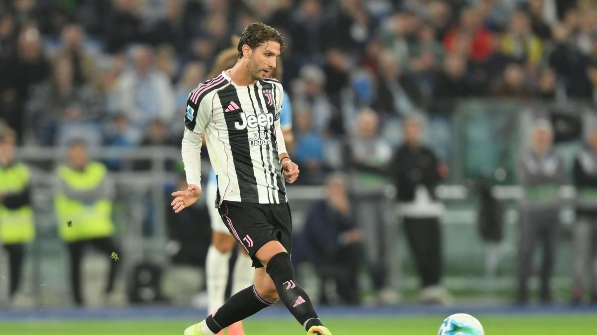 Juventus'tan Manuel Locatelli hamlesi! S�zle�mesi uzat�ld�