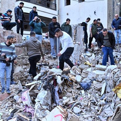 L�bnan'a bomba ya�d�