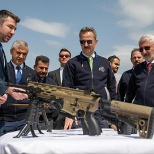 MKE'nin �retim �ss�ne ziyaret! Savunma Sanayii Ba�kan� G�rg�n: B�y�k �nem ta��yor