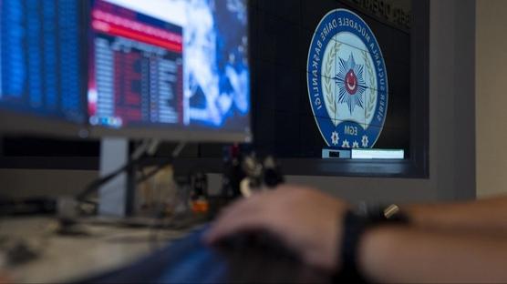 Al�ak mesajlar i�in d��meye bas�ld�