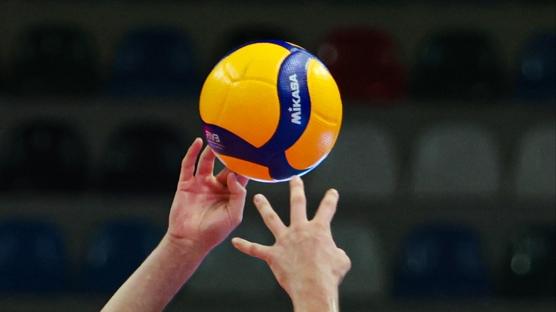 Vak�fBank �ampiyonluk, F.Bah�e seriyi uzatmak i�in sahaya ��k�yor