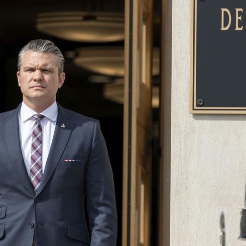 ABD'de siyasi deprem! Savunma Bakan� Hegseth i�in azil giri�imi