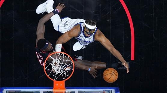 Adem Bona'lı 76ers play-off'a yükseldi!