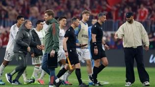 Arda G�ler'in gecesi k�rm�z� kartla sona erdi