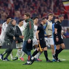 Arda G�ler'in gecesi k�rm�z� kartla sona erdi