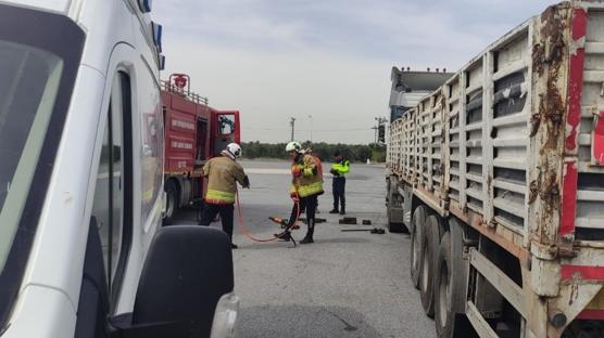 Hatay'da feci olay: Tırı tamir etmek isterken canından oldu
