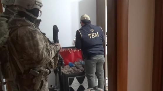 İki ilde terör örgütü DEAŞ operasyonu: Eş zamanlı baskında yakalandılar