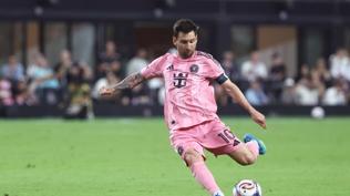 Lionel Messi kul�p sat�n ald�! Yeni adresi �spanya