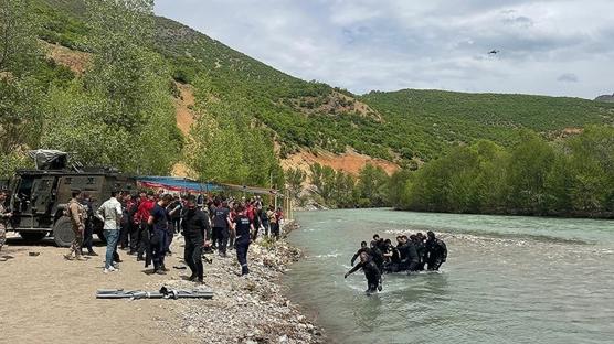 Tunceli'de deh�et: Munzur �ay�'ndan kad�n cesedi ��kar�ld�