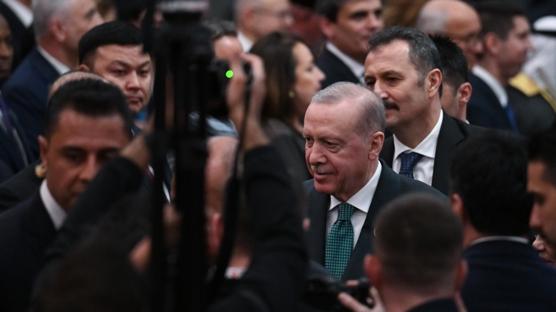 Antalya Diplomasi Forumu! Cumhurba�kan� Erdo�an resmi ak�am yeme�ine kat�ld�