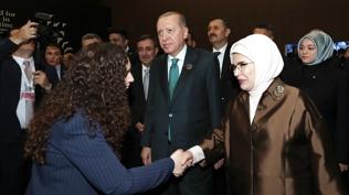 Antalya Diplomasi Forumu mesaj�! Emine Erdo�an: D�nyaya iyi niyet, bar�� ve dayan��ma ta��mas�n� temenni ediyorum