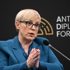 Avrupa'ya insanl�k dersi! Cumhurba�kan� Musar: Gazze'de bir soyk�r�m oldu