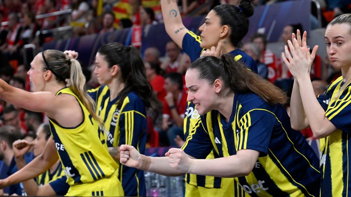 Fenerbah�e Opet, EuroLeague'de finale y�kseldi!