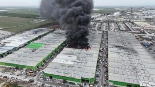 Geri d�n���m tesisinde yang�n