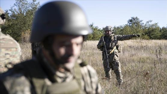 Sava� su�lusu eski askerleri kefaletle serbest b�rakt�lar