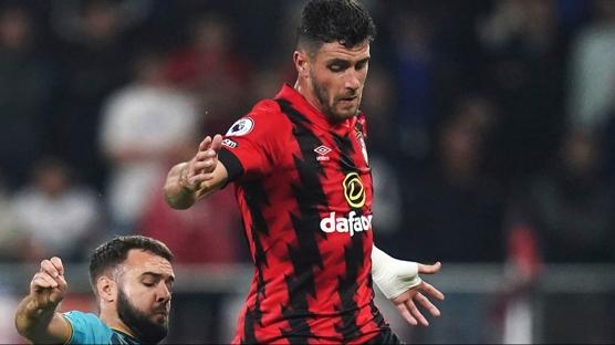 Tottenham Hotspur'dan savunmaya �artl� hamle