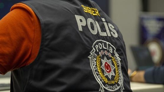 T�rk bayra��na y�nelik sayg�s�zl�k yapt��� belirlenen ��pheli hakk�nda i�lem ba�lat�ld�