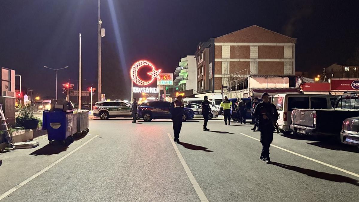 Yalova iki grup aras�nda silahl� kavga: 6 ki�i yaraland�