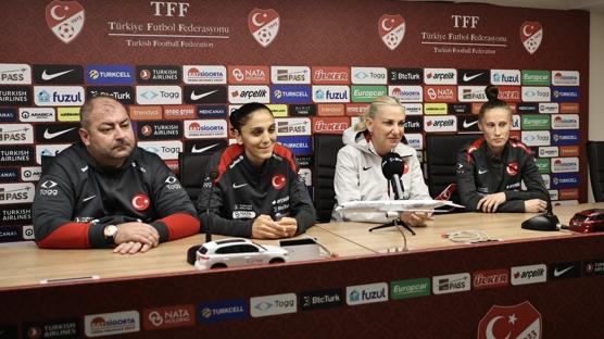 A Milli Kad�n Futbol Tak�m�, �svi�re ma��na haz�r