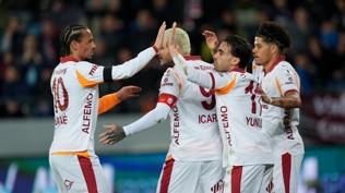 Galatasaray zirvede fark� 4 yapt�!