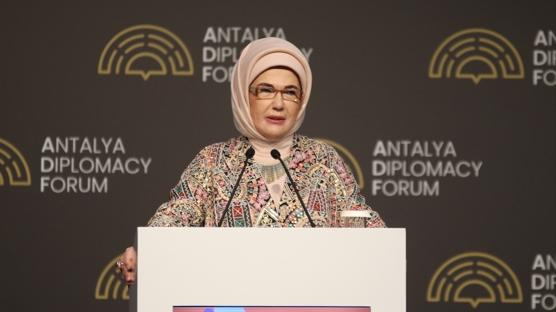 Emine Erdo�an'dan �a�r�: El ele verip Filistin'i in�a edelim