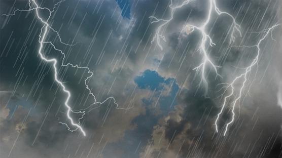 Sel, ��� ve hortum ayn� anda kap�da