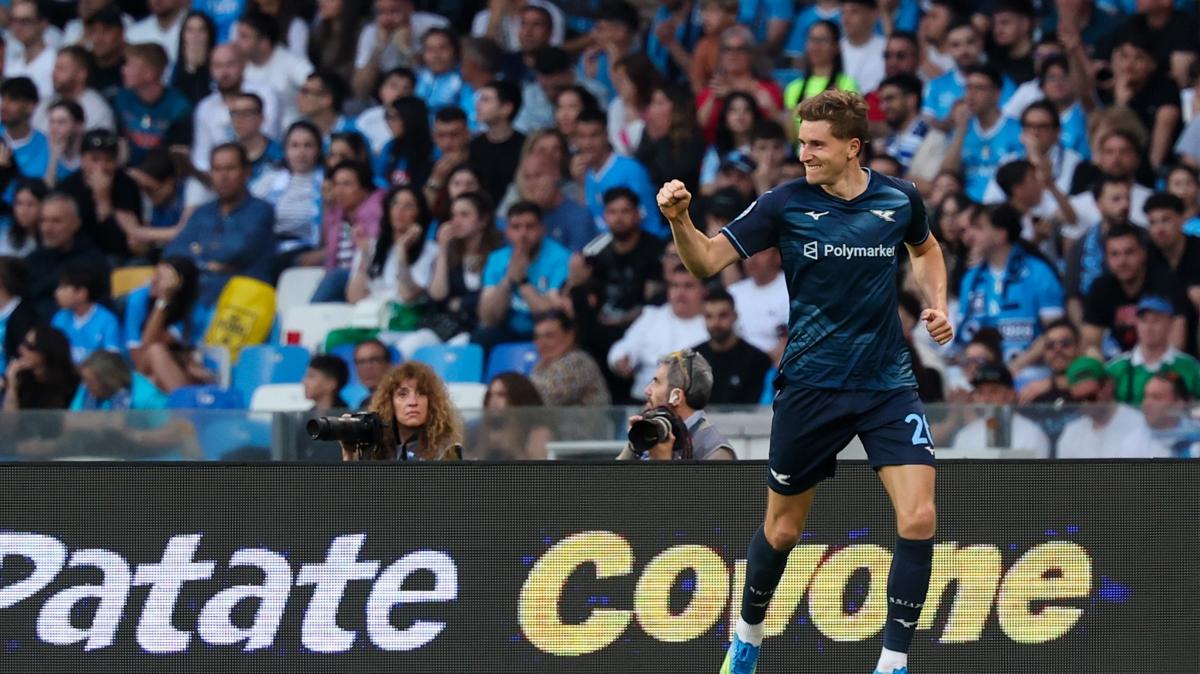 Napoli, Lazio kar��s�nda kay�p