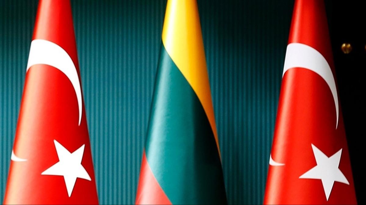 Silah ve m�himmata �ok ihtiya�lar� var! Bakan Budrys: T�rkiye ile i�birli�imiz harika