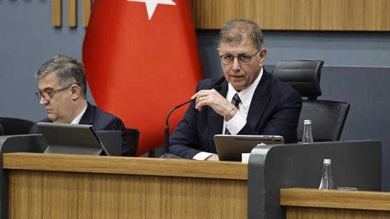 CHP'li Tugay'�n �eli�kili tutumuna AK Parti'den tepki