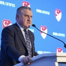 Bakan Bak'tan �ampiyonlara tebrik mesaj�