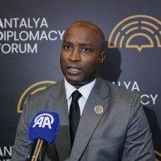 Bat� Afrika'n�n g�venlik kalkan� T�rkiye: Gine-Bissau'dan stratejik i� birli�i hamlesi