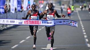 �stanbul Yar� Maratonu'nu erkeklerde Matata, kad�nlarda Gitonga kazand�