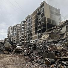 Katil �srail ordusu ate�kes kurallar�na uymuyor: L�bnan'�n g�neyinde y�k�m s�r�yor